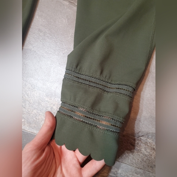 Free People Movement Genesis Yoga 7/8 Legging. Crop. 24". Green. High Rise. L. - Picture 4 of 11